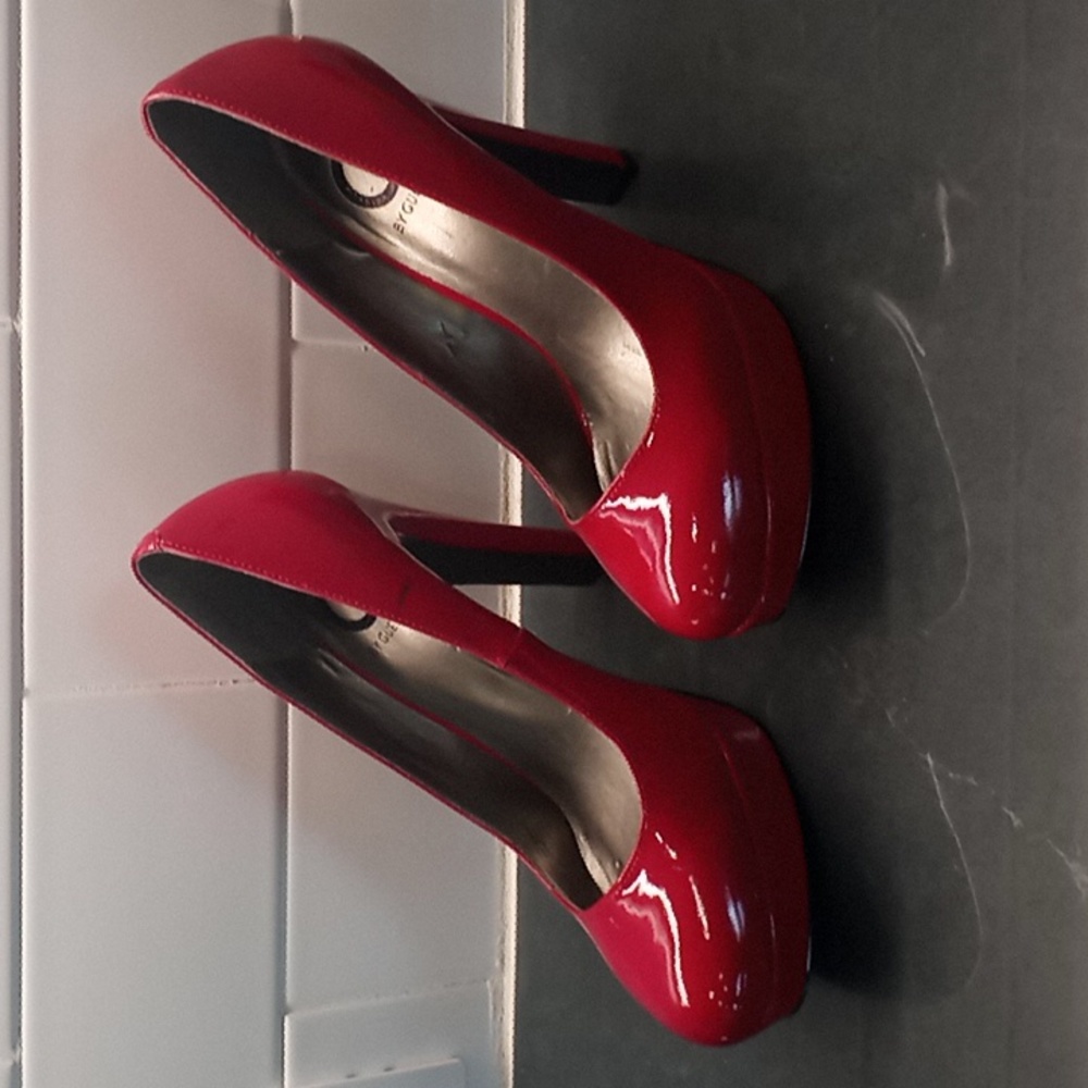 G by GUESS - Red heels